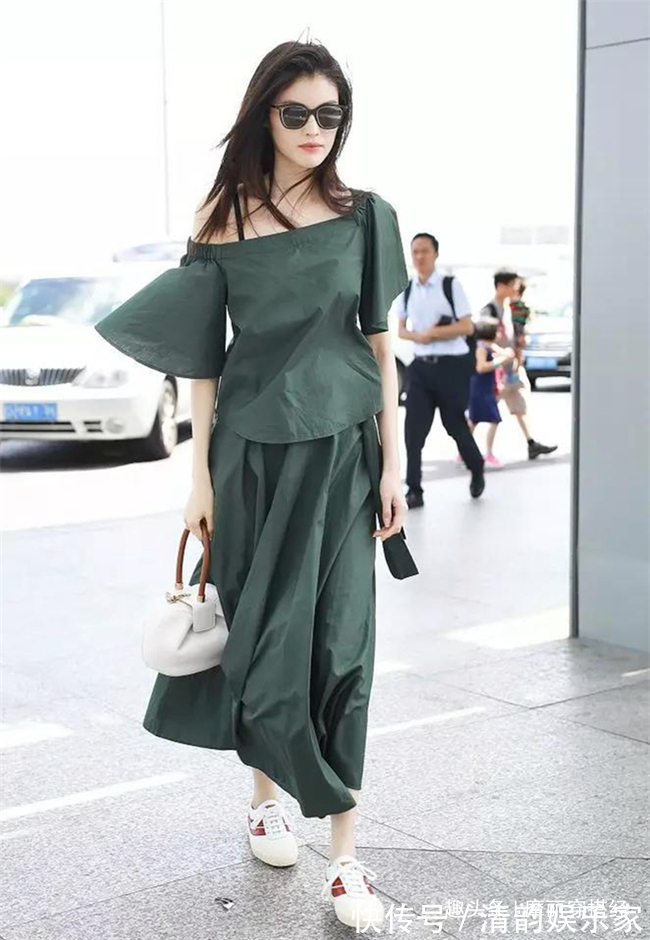 小仙女|穿对帆布鞋,比高跟鞋还要更加时髦有型!