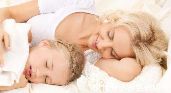 妈妈|孩子未满这个年龄前,必须跟妈妈睡!错过了,创伤很难弥补