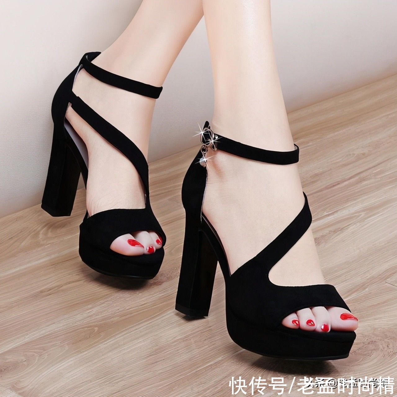 高跟鱼嘴鞋+松糕坡跟鱼嘴鞋，舒适的脚感让你爱上行走