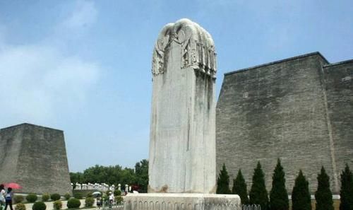 害惨|除武则天之外, 这位皇帝也立了无字碑, 其陵墓周边百姓被他害惨