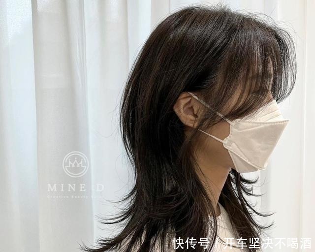 小熊|2021发型趋势慵懒羊毛卷、率性赫希发、甜酷翘短发……赶紧来看看