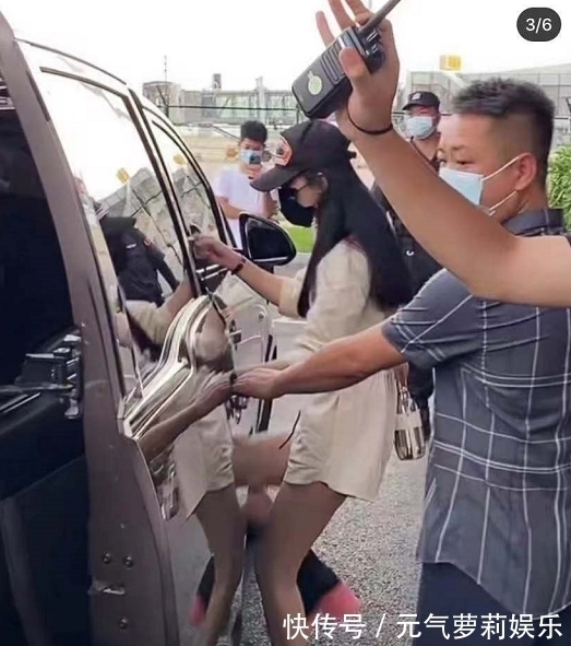 桂林|赵丽颖抵达桂林录制《中餐厅5》，漫画腿太抢镜，网友直呼太期待