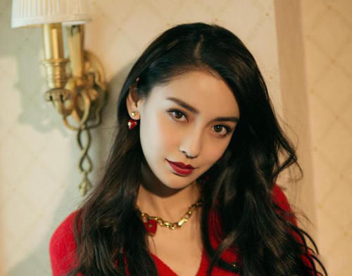 脸上有没|脸上有这4个“特征”的女生,占了一个,颜值也不会差,精致迷人