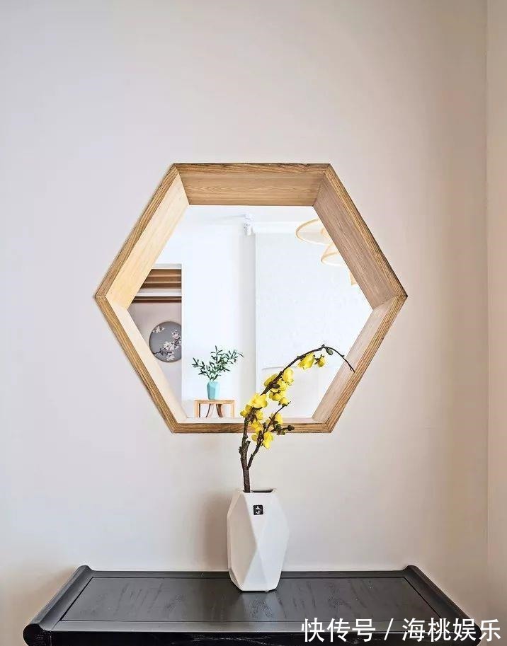 书房|135平四居室,原木中式风格,文化石电视墙,又增添了些野性美