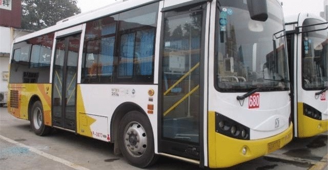 你知道公交车多少钱一辆吗 网友 原来我们