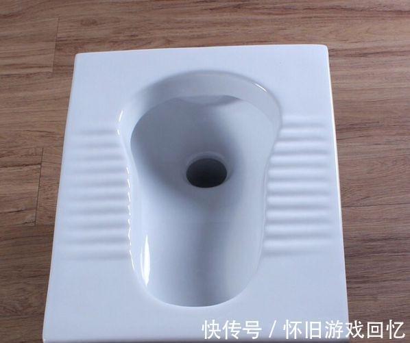 蹲坑|卫生间到底装蹲坑还是马桶好?原来它那么脏,幸好没选错!