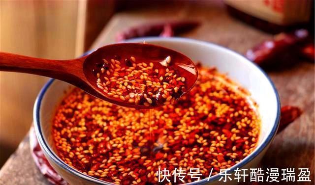 小摊|小摊上凉拌菜好吃,主要是这“4样调料”,比着在家做,味道一样