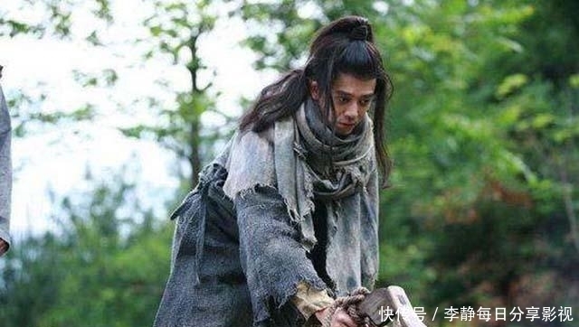 老道给乞丐文身,并预言:飞雀吃到谷子,便是你飞黄腾达之时