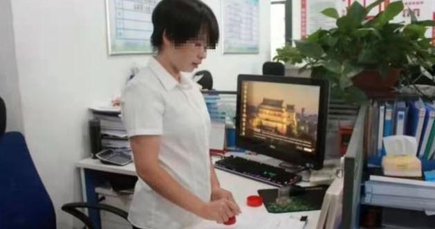 对此事|一年盖章7亿次？中建四局道歉：笔误和审核不严，该文已删除