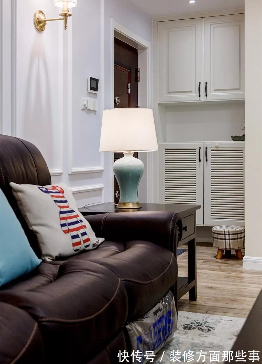 电视墙|120平现代美式风三居室,把电视墙后方做成收纳,实用通透又漂亮