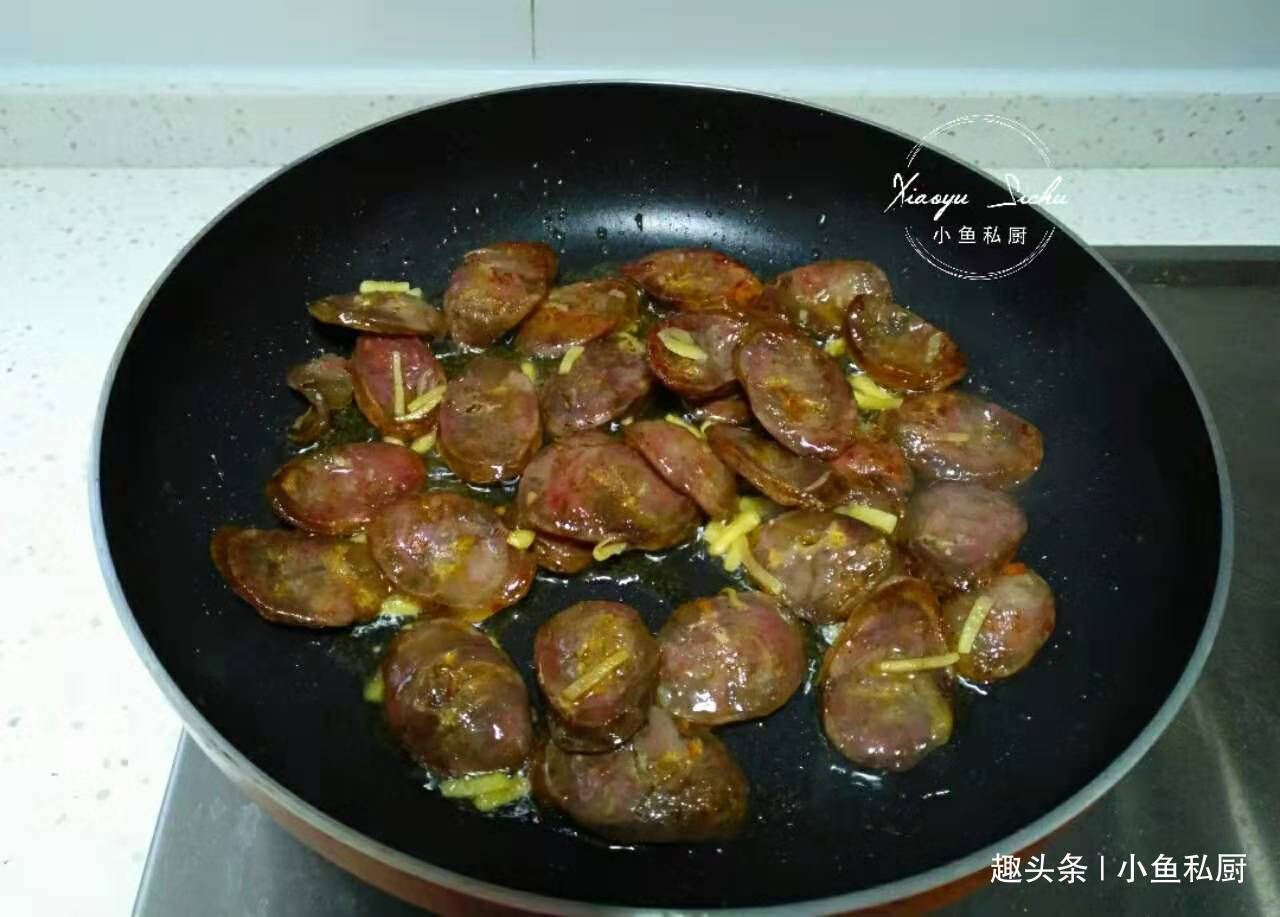 这一道菜好吃到做梦都在流口水,就是分量太少,端上桌都盯着抢