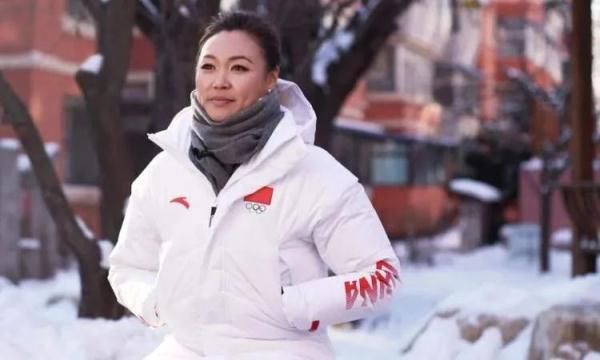 训练|中国花滑首位世界冠军陈露：零下40度训练