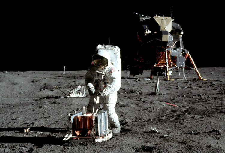 站在月球上看地球,有什么恐怖之处