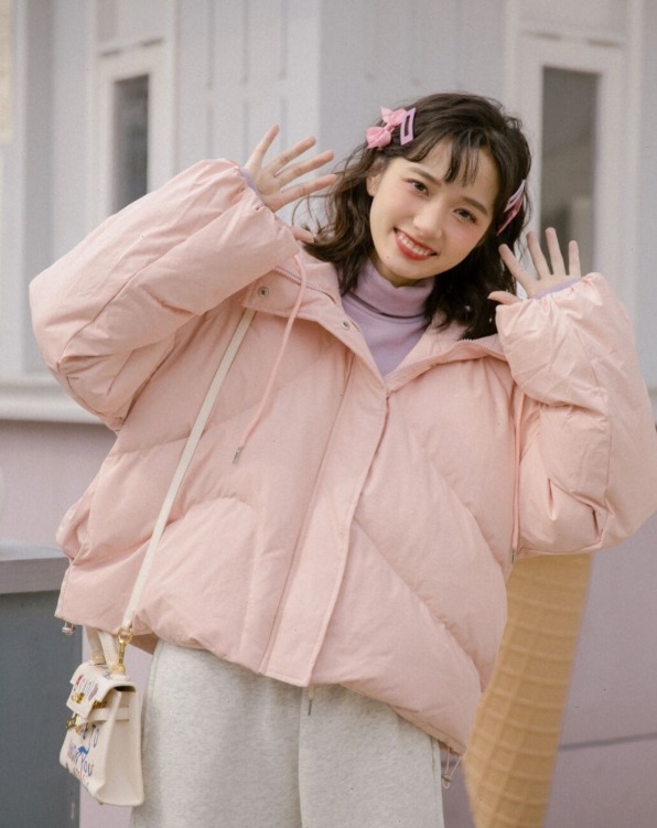 减龄|羽绒服就要穿“奶油色系”,温柔可爱还减龄,让人一秒沦陷