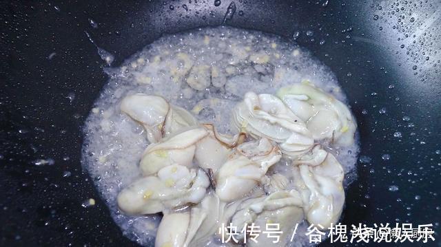 小葱|炖豆腐时,锅里加点它,吃着特别鲜,嫩嫩滑滑的,还不腥