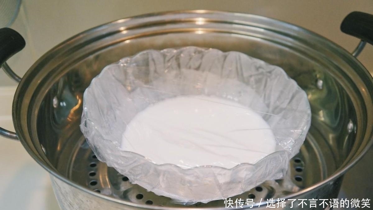 这款抹茶麻薯软欧,简单好做,满满坚果馅,好吃还不腻