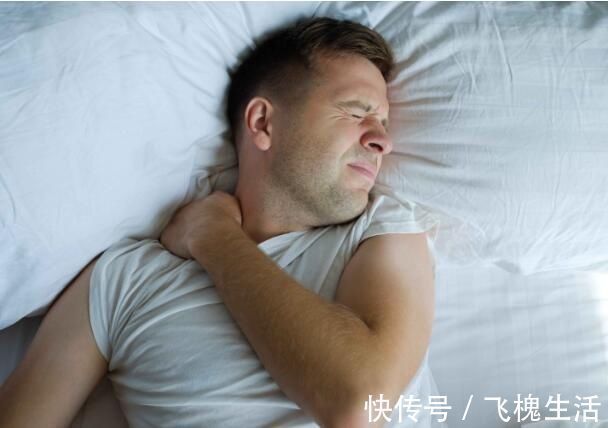 疼痛|以下几个症状可能是癌发出的信号,如果你能抓住,或许就能活命