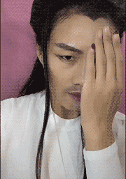 |搞笑GIF:无法直视,是男是女傻傻分不清了