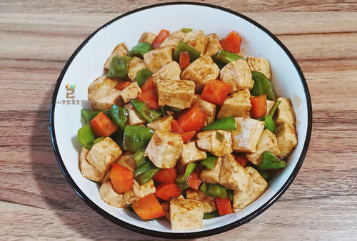 食材|在家做豆腐,牢记别直接下锅,多加1步,豆腐鲜嫩入味,咋做都香