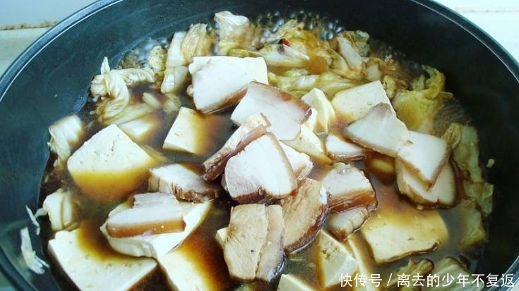 白菜炖豆腐，先炖白菜还是豆腐？搞错了顺序，难怪白菜豆腐不好吃