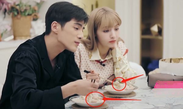 麦迪娜的婆婆偷吃鸡腿,姜潮一脸茫然,节目组也救不了场!