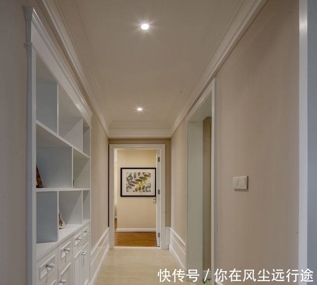 墙面|别把家里走廊过道浪费了,这样设计衣柜、书房都有了,漂亮还实用