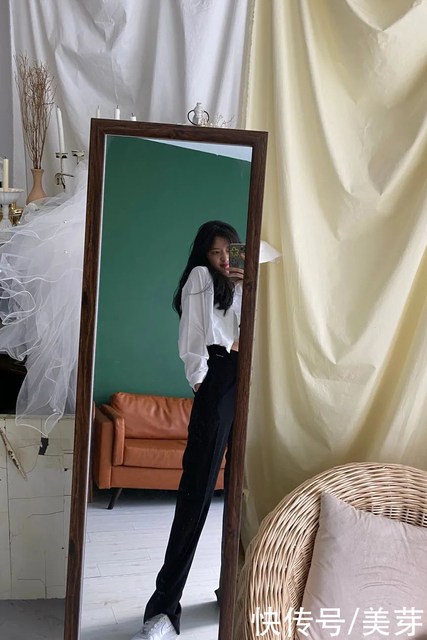 宝藏女孩|00后输了，这届95后小花也太会穿了吧