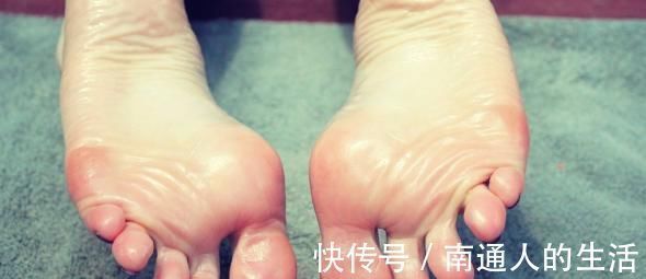 经络|人未老腿先衰?坚持以下五个动作,经络畅通,或许会长寿!