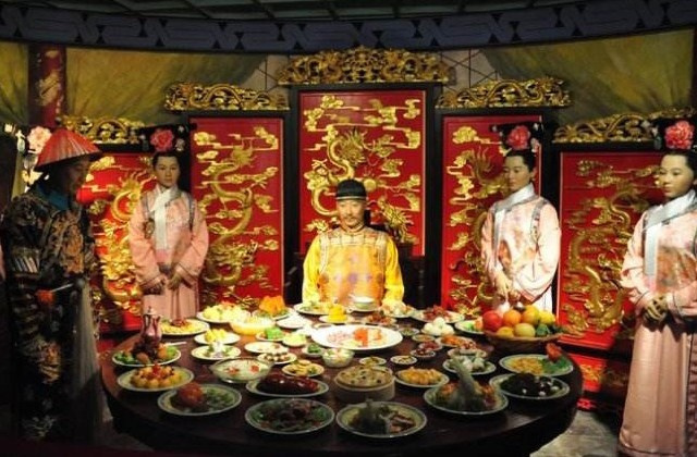 吃饭|古代皇帝吃饭都很“节俭”，但真相却能让你怀疑人生