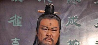 历史上真实的包拯,并不是我们认为的黑脸月牙形象,而是一个白面书生