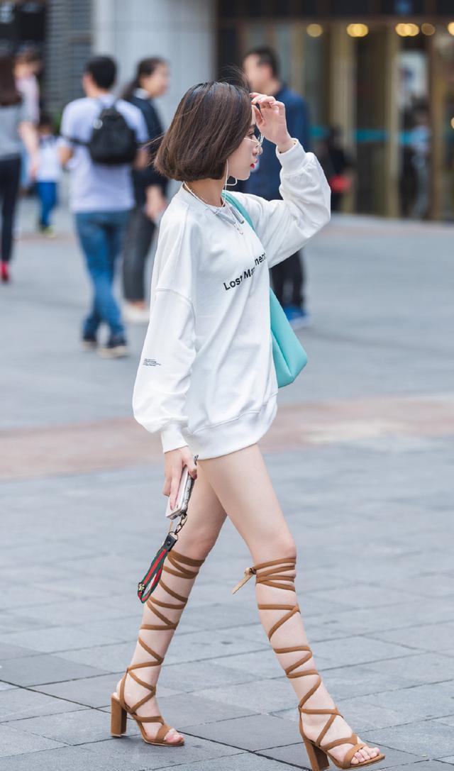 搭配春装鞋子怎么选? 清凉舒适又好看的凉鞋, 让你美出新高度