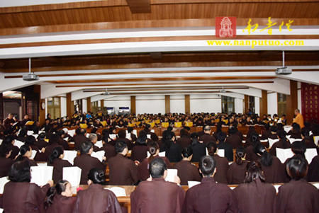 南普陀寺隆重举行传授三皈依法会 快资讯 南普陀寺隆重举行传授三皈依法会 快资讯