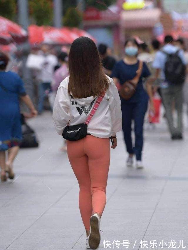 长裤 光彩夺目的打底裤显瘦好搭配,凸显时尚美女的绚烂气质,清新大气