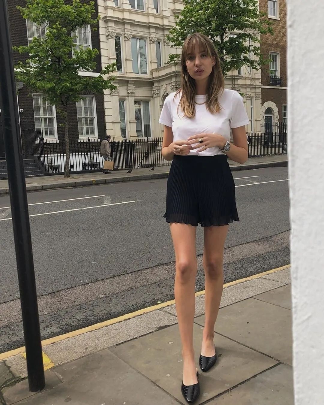 丰满|胸大腰粗上身丰满,怎么穿最显瘦?