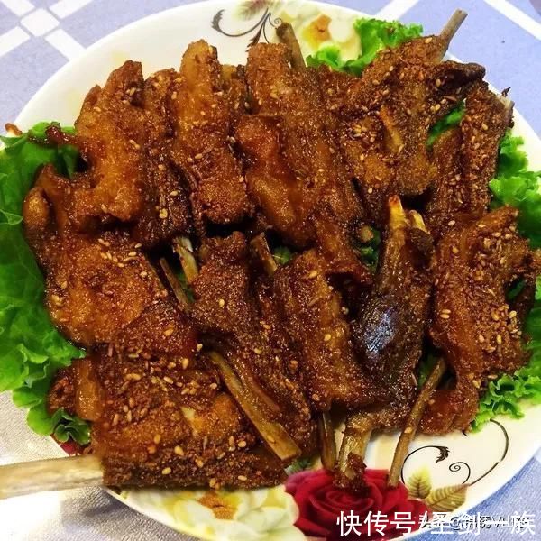 大厨教你12款让你拿出手的特色菜、亲朋好友都夸赞、味道杠杠滴