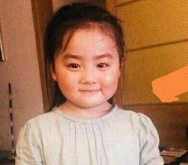 哄孩子|妈妈因出国把5岁女儿送乡下奶奶家,1月后来接娃,表示很意外