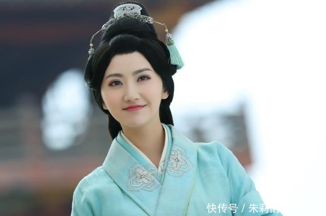 惧怕|皇帝召她侍寝，她因惧怕皇后不敢答应，最后扳倒皇后，自己当皇后