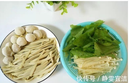 一到冬天,就馋这道菜,10块钱煮一锅,喷香下饭,特舒服