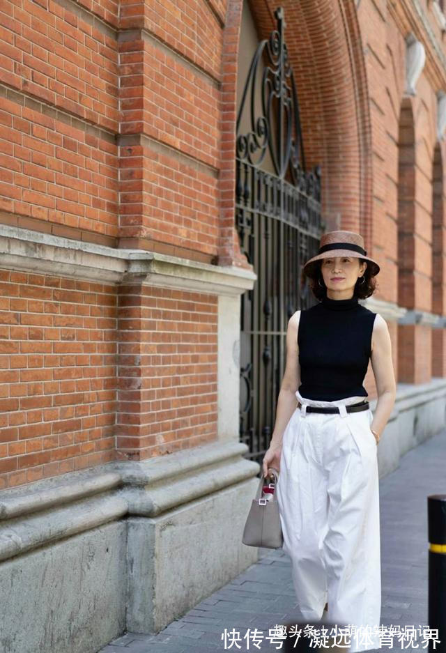 妈妈 女人过了五十岁,少穿T恤配短裤吧!学学三木妈妈这样穿,真优雅