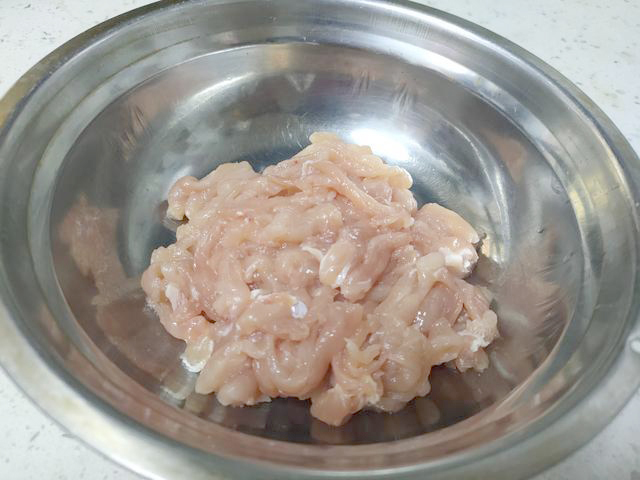 1分钟学会经典家常菜，香辣美味，肉丝滑嫩，一大盘不够吃