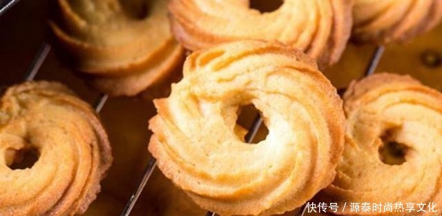 1分钟学会曲奇饼干,香甜酥脆,做法简单,新手小白一学就会!