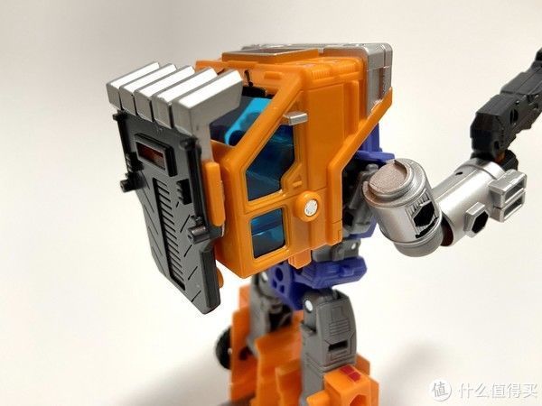 车形态|变形金刚玩具 篇三十七:这个小家伙不简单——王国鲁莽把玩分享