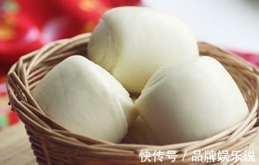 我蒸了12年馒头,第一次学会这样发面,冬天10分钟发好,想学吗