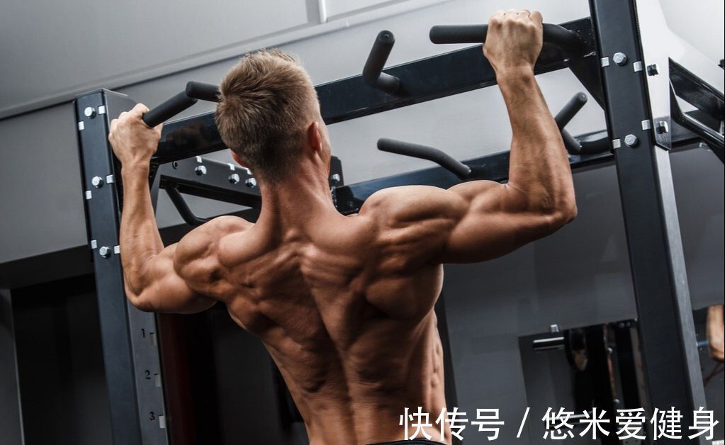 手臂|引体向上的技巧教学，4种训练方法，完成标准动作更轻松