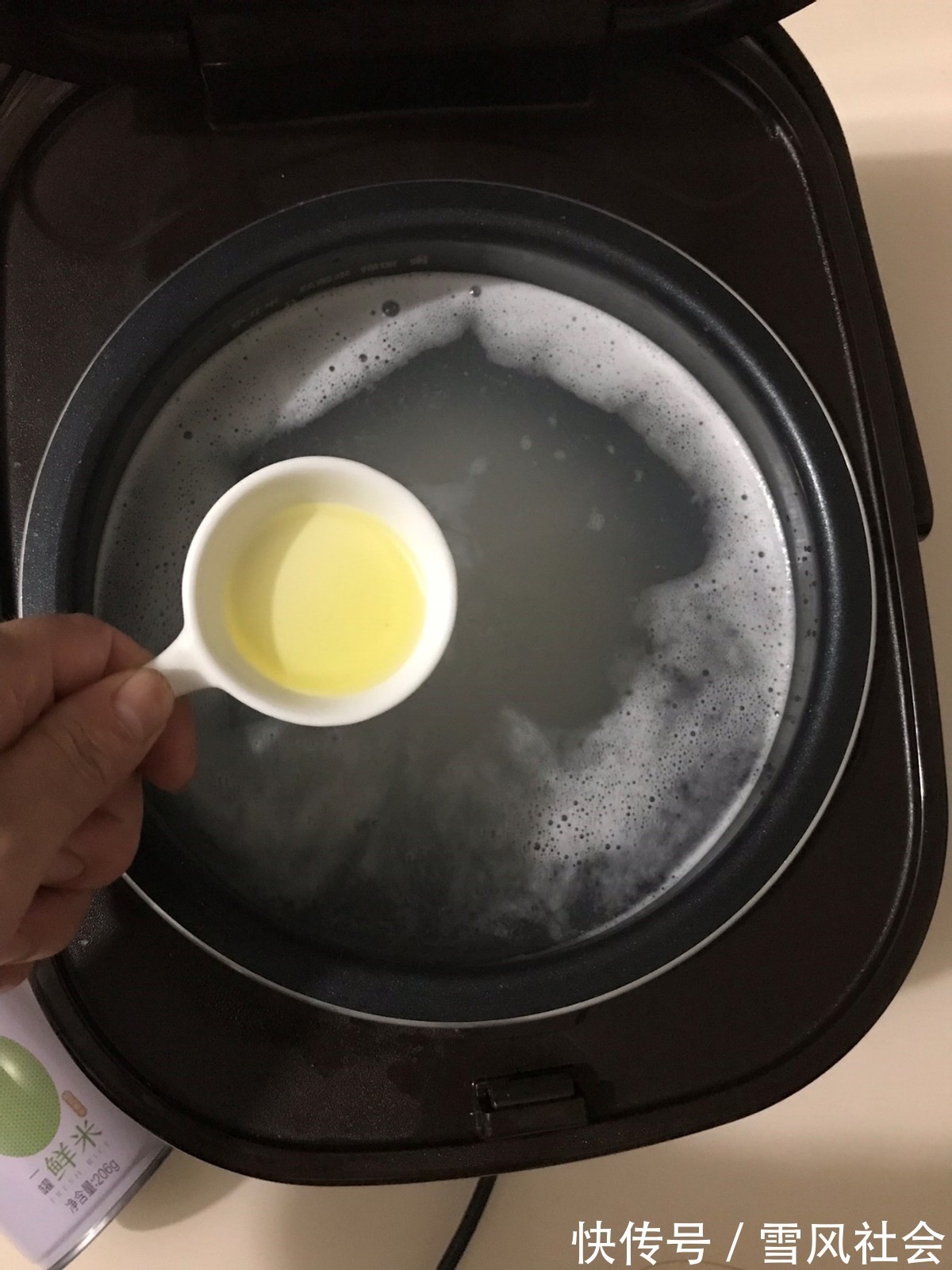 大米粥|这才是皮蛋瘦肉粥最好吃的做法，营养美味，看一遍就能会