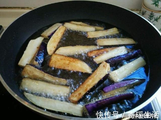 紫皮茄子|茄子别只会炒着吃!这样做美味提升10倍,简单方便,一学就会