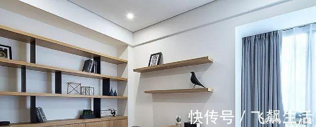 居室|130平三居室，全屋大白墙，原木色柜子，简约极了，客厅最大气