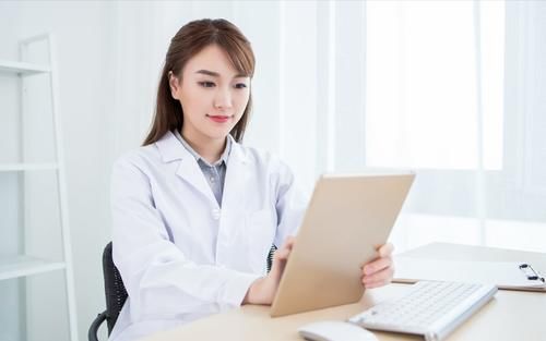 夏天|高血压患者夏天血压下降，要停药吗？看心血管专家怎么说