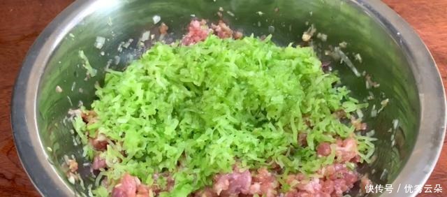 过小年,吃饺子,少吃韭菜芹菜,多吃它,大人老人孩子都能吃