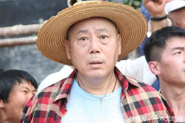 批评郭敬明、陈凯歌一片叫好,提到周星驰就错了,李诚儒错了啥?